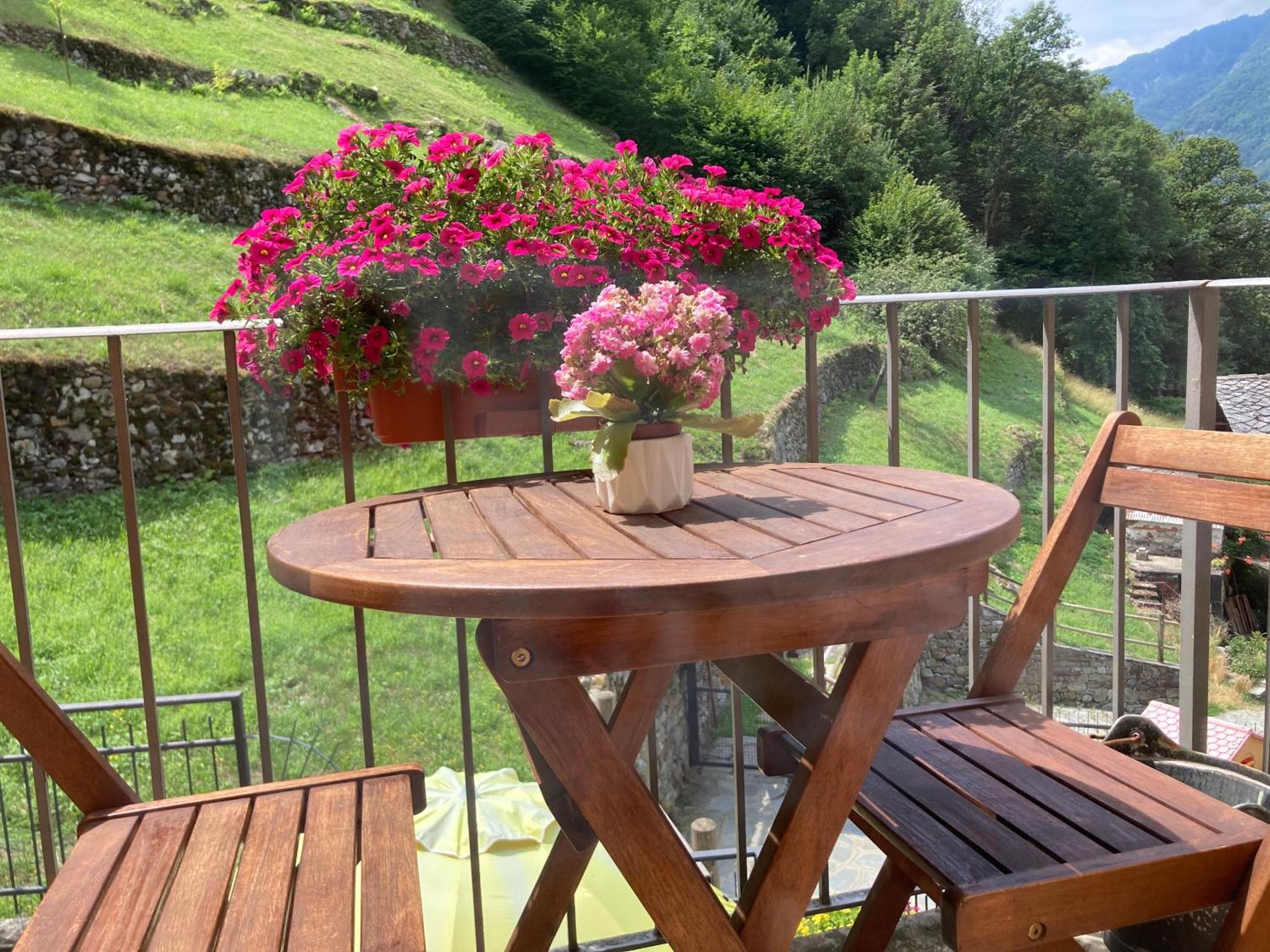 B&B Maison Vallomy Lillianes Extérieur photo